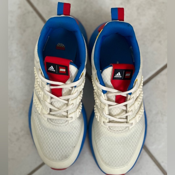 Adidas Lego Racer Youth Size 5 - Picture 6 of 6